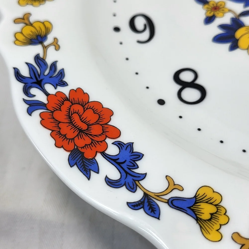 Le Trefle Plate Wall CLOCK Floral C Battery Operated Bulova Limoges France